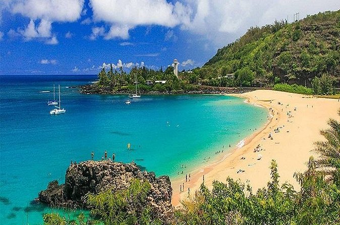Oahu Grand Circle Island Tour Departing from Waikiki - Jamie’s Hidden Treasures and the quick rest-and-shop pattern