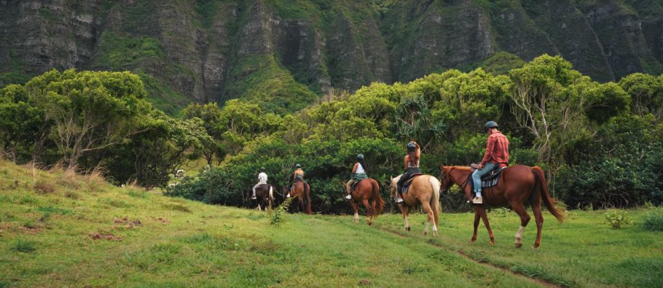 Oahu: Kualoa Hills and Valleys Horseback Riding Tour - Why Jurassic Valley Horseback Fits Oahu So Well