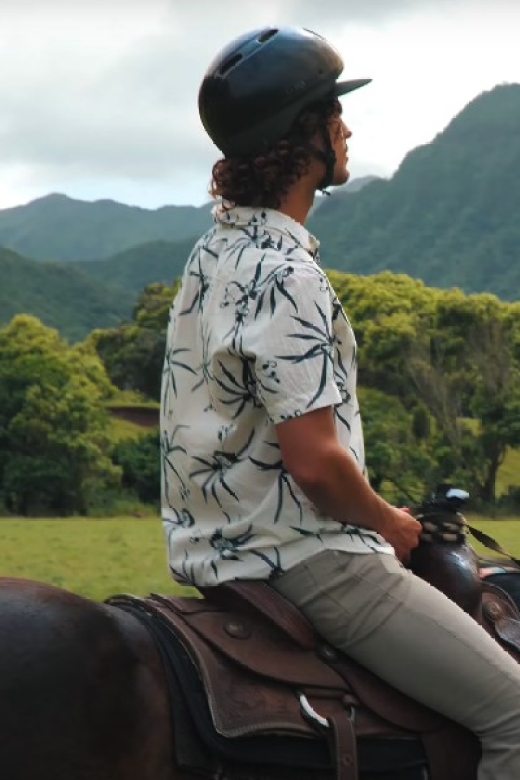 Oahu: Kualoa Hills and Valleys Horseback Riding Tour - Getting Ready: Check-In Timing, Helmets, and Footwear