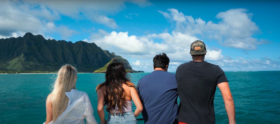 Oahu: Molii Fishpond and Kaneohe Bay Catamaran Tour - Who this tour is best for