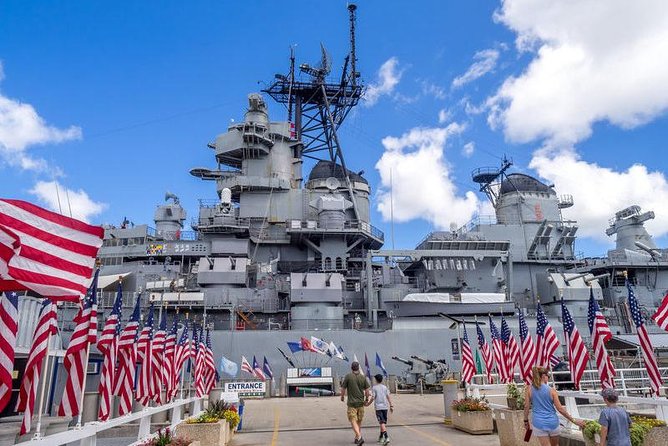 Oahu: Pearl Harbor Complete Experience Passport - Battleship Missouri: A Long Look at the End of the War