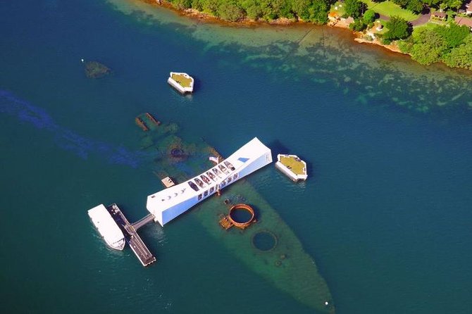 Oahu: Pearl Harbor Complete Experience Passport - Punchbowl Crater: Honolulu’s Memorial Pause
