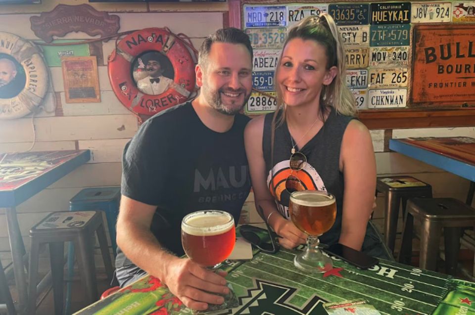 Oahu: Sips & Secrets of Hawaii Pub Crawl - Your Four Stops: Bars You Can Actually Talk About Later