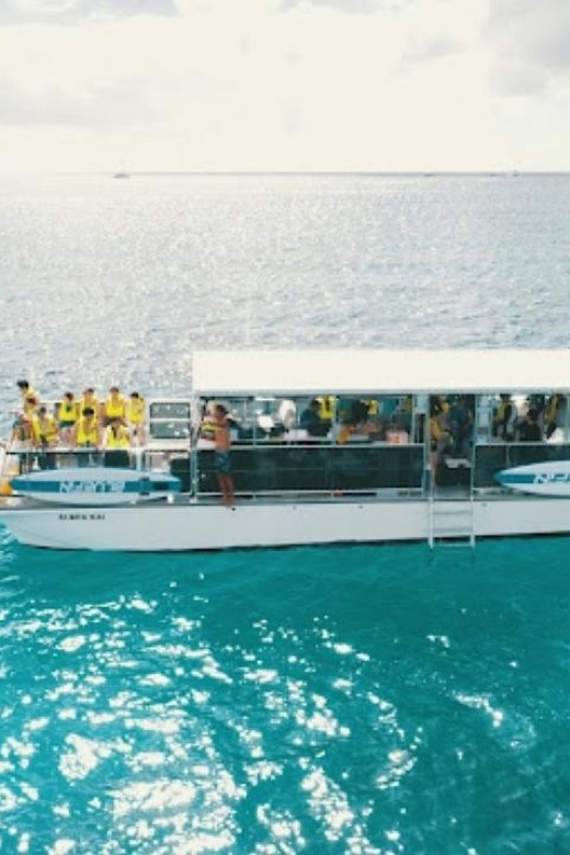 Oahu Snorkeling with Turtles, Water Scooter, Paddleboard - Who this tour suits best