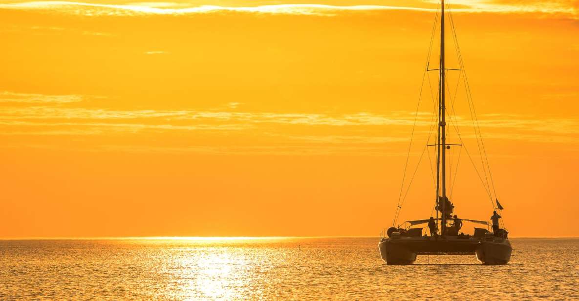 Oahu: Sunset Cruise of West Oahu with Drinks and Appetizers - West Oahu Sunset Cruise on a Gold Coast Catamaran: The Real Hook