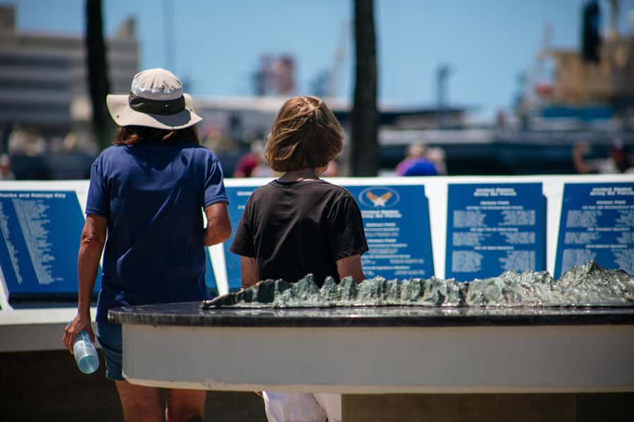Oahu: USS Arizona Memorial and City Highlights Tour - Key Highlights You’ll Notice Right Away