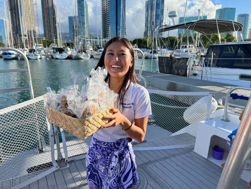 Oahu: Waikiki Whale Watching Tour-Donut and Coffee Included - Donut and coffee fueling, then hula on the return