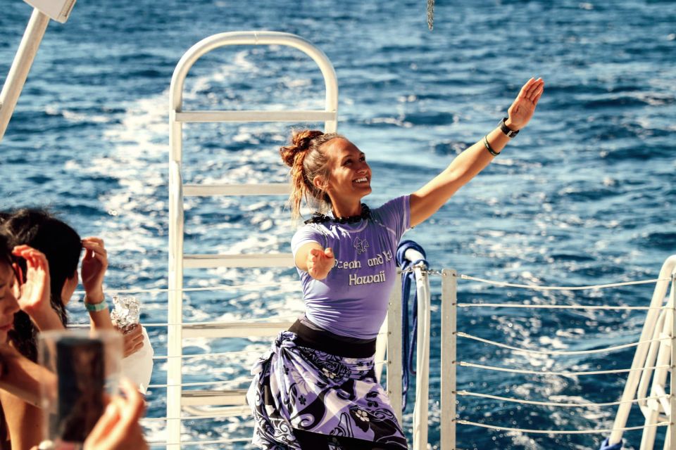 Oahu: Waikiki Whale Watching Tour-Donut and Coffee Included - Price and value: what $100 per person is buying you