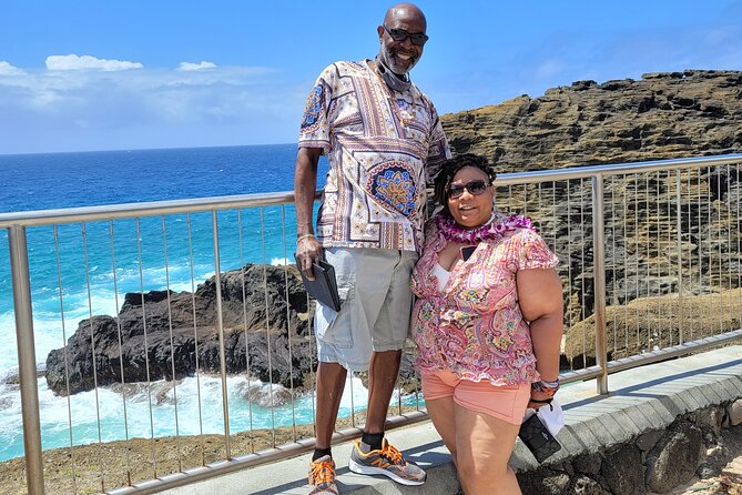 Oahu's Fun and Foodie Tour Groups of 5 or more Only! - Dole Plantation: maze time and pineapple rewards