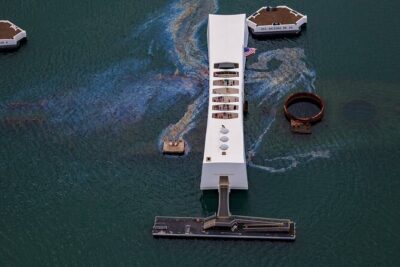 Pearl Harbor and Honolulu City Tour - USS Arizona Memorial: Film, Shuttle Boat, and Real Context