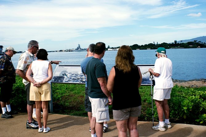 Pearl Harbor Self-Guided Multimedia and Virtual Reality Tours - The multimedia tour: sight-and-sound history, not just audio