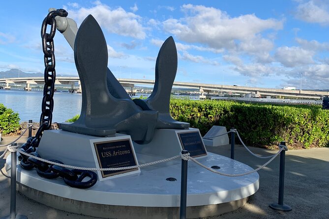 Pearl Harbor Tour Arizona Memorial and USS Bowfin - Guides and Storytelling: What Makes This Tour Feel Personal