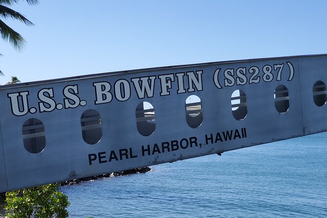 Pearl Harbor USS Arizona & Bowfin Submarine - Guide quality: the difference between a trip and a story