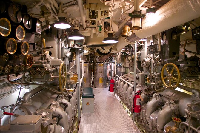Pearl Harbor USS Arizona & Bowfin Submarine - USS Arizona Memorial and the WWII archives: the part that sticks with you