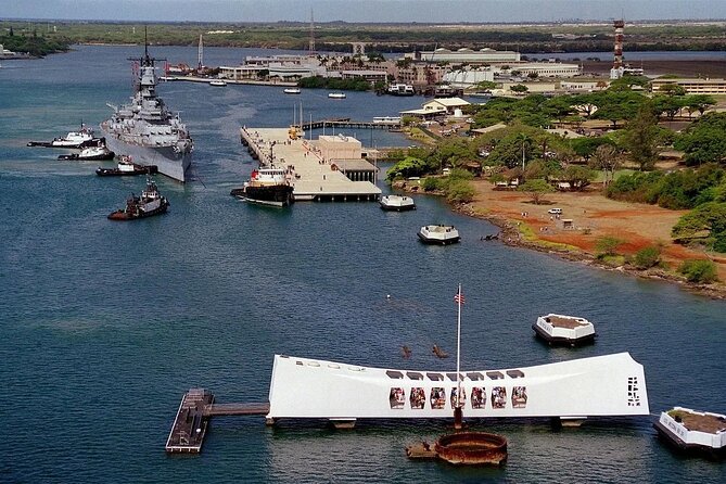 Pearl Harbor USS Arizona Memorial & Battleship Missouri - The USS Arizona Memorial: Why the boat ride matters