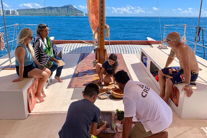Polynesian Canoe Morning Sail - Food and drink: traditional snacks that fit the lesson