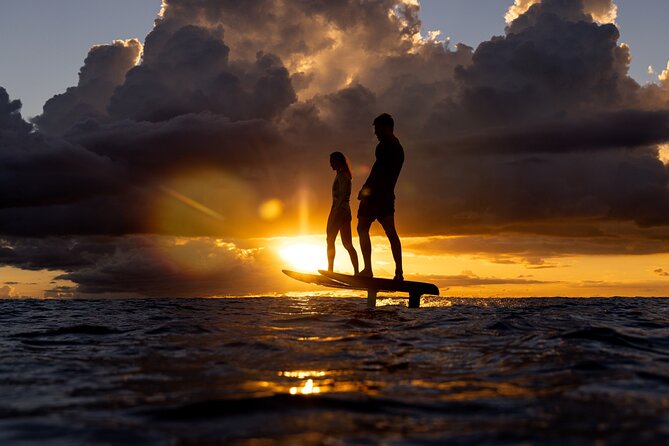 Premium eFoil Lesson near Waikiki - Your 2-hour flow: ground school, simulator, then three water runs