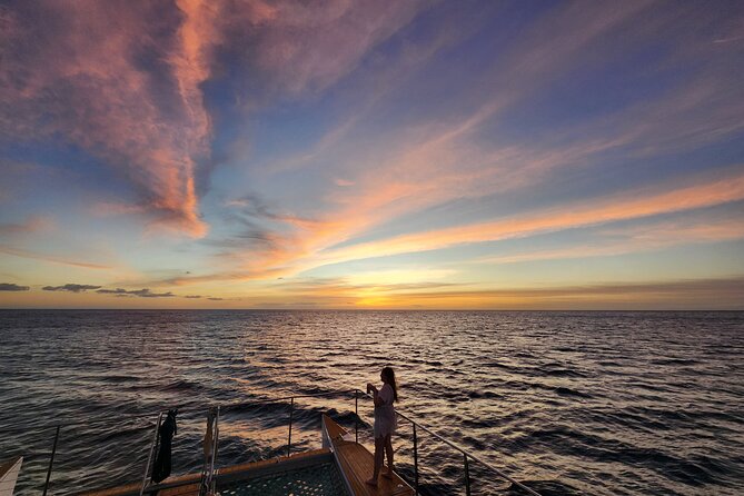 Private and Luxurious Sunset Cruise with Whale & Dolphin Watch - Snorkeling Off Oahu’s West Coast: What you’ll actually do