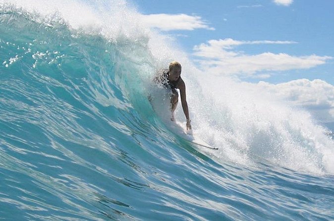 Private Guided Surf Boarding Lesson in Honolulu - What Watching From Shore Looks Like (and How to See It)
