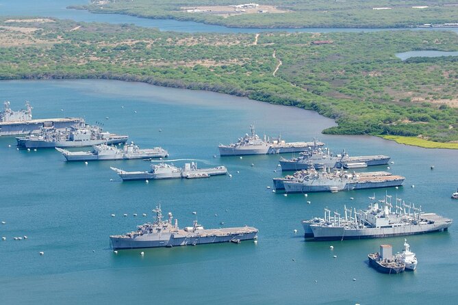 PRIVATE Pearl Harbor: Arizona Memorial, Missouri Ship & City Tour - Battleship Missouri: Mighty Mo, and the weight of 1945