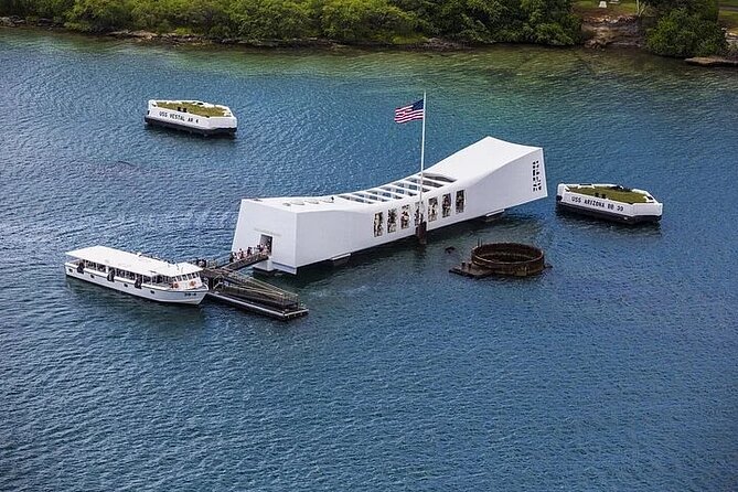 Private Pearl Harbor USS Arizona Memorial - National memorial cemetery and a historic downtown drive-by
