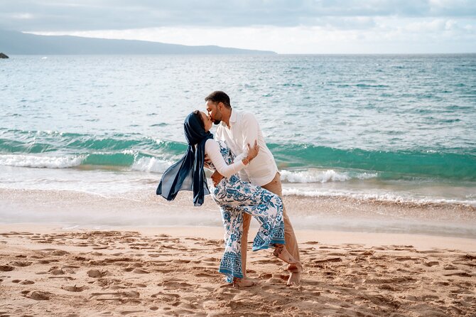 Private Professional Vacation Photoshoot in Honolulu - Locations in Honolulu: iconic areas plus park-like beauty