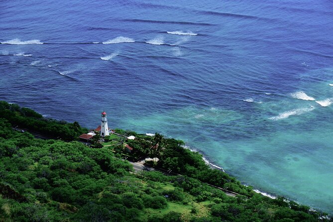 Private Tour Oahu - up to 6 passengers - Customizable - Diamond Head Lookout: The Classic View Stop (No Hiking Required)