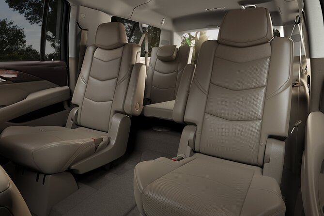Private Transfer from Honolulu Airport HNL to Waikiki by SUV - Included perks that actually matter after a long flight