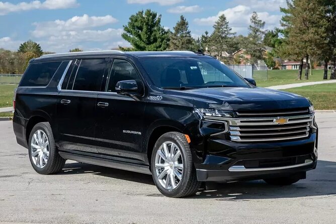 Private Transfer: Honolulu Airport HNL to Honolulu in Luxury SUV - Meet-and-greet at HNL arrivals: faster than you think