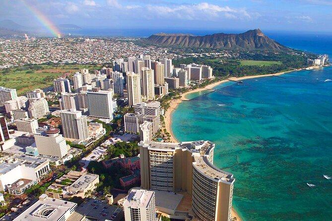 Private Transfer: Honolulu Airport HNL to Honolulu in Luxury SUV - Flight tracking and the 60-minute waiting window