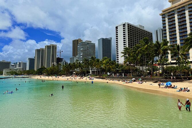 Private Walking Food Tour in Honolulu With Secret Food Tours - Guide Style: History, Food Sense, and Real Local Connections