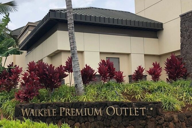Roundtrip Shuttle from Waikiki Hotels-Waikele Premium Outlets - Quick hits before you go