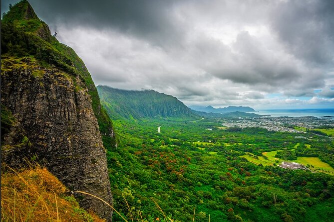 Scenic half day Circle Island tour - Stop 3: Makapu’u Beach viewpoints for east-coast panoramas