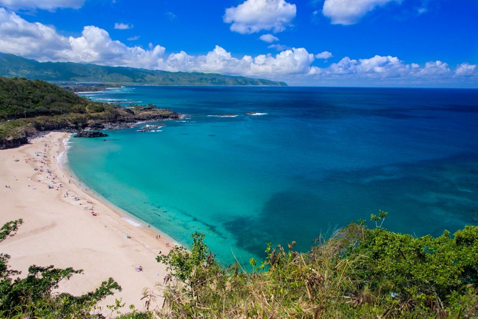 Small Group Tour of Honolulu Scenic Vistas with Sunset - Koko Crater Botanical Garden: Plumeria Photos With a Breather