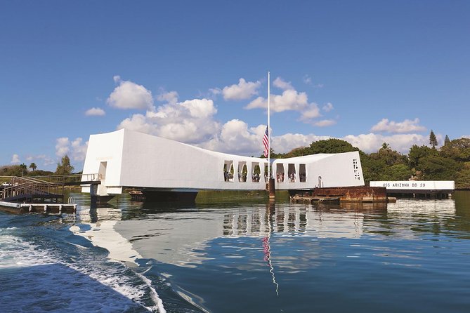Stars and Stripes Tour: Pearl Harbor and Battleship Missouri - USS Arizona Memorial: movie, exhibits, and that short shuttle ride