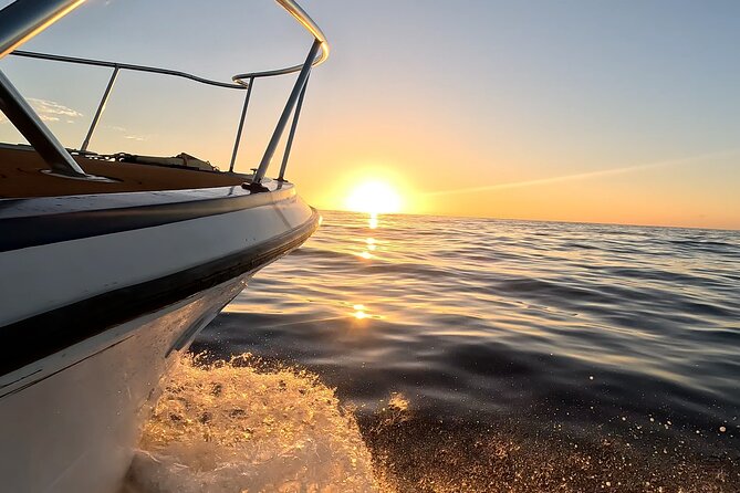 Sunset Cruise along Waikiki Coastline - What you’ll see: Diamond Head, Waikiki beaches, and Honolulu night lights