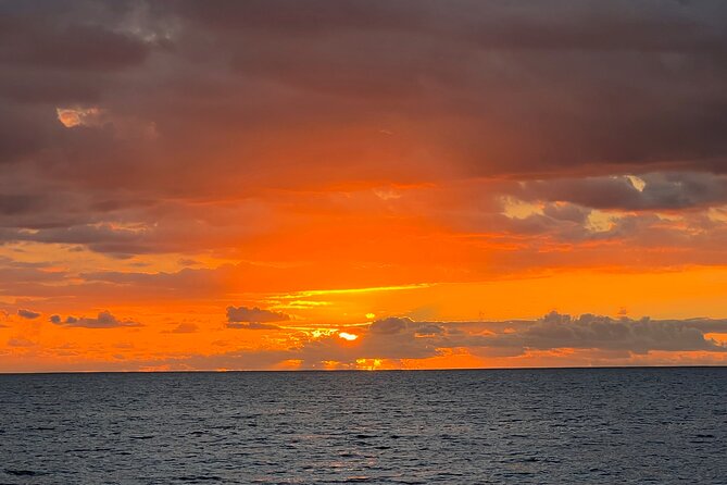 Sunset Cruise Waikiki - Golden Hour Cocktail Cruise - Comfort tips that come straight from what people say you should do