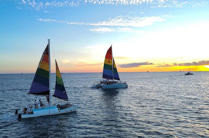 Sunset sail Aboard Manakai Catamaran - Who This Sunset Sail Fits Best
