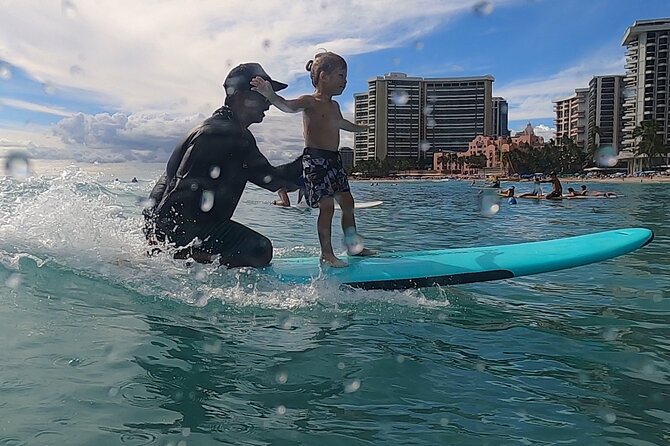 Surfing Lessons in Waikiki - Starting at Kuhio Beach: Getting Ready Without the Stress