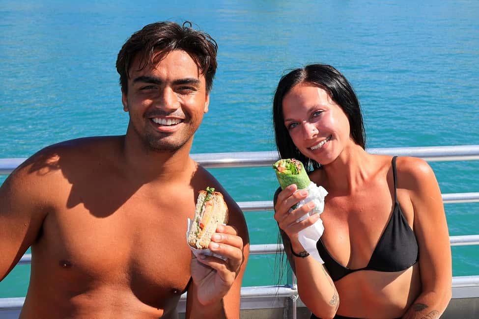 Swim with Wild Dolphins Oahu Speedboat Snorkeling Adventure! - Views along the way: the west coast cruise adds payoff