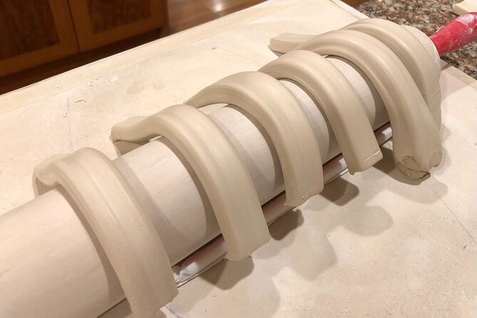 Two-hours handmade ceramic class, make your own souvenir Honolulu - FAQ