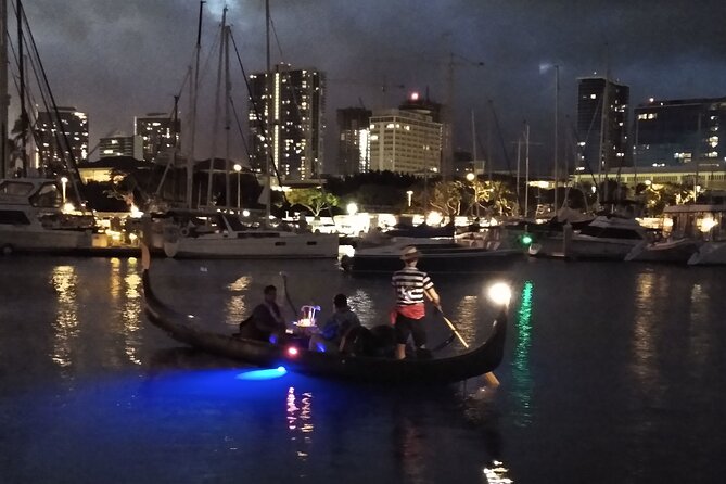 Valentine's Venetian Gondola Cruise in Waikiki - Diamond Head From the Water: Why the View Feels Bigger