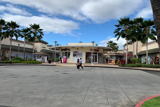 Waikele Outlet Shopping Shuttle - Why Waikele Premium Outlets Is Worth Your Time From Waikiki