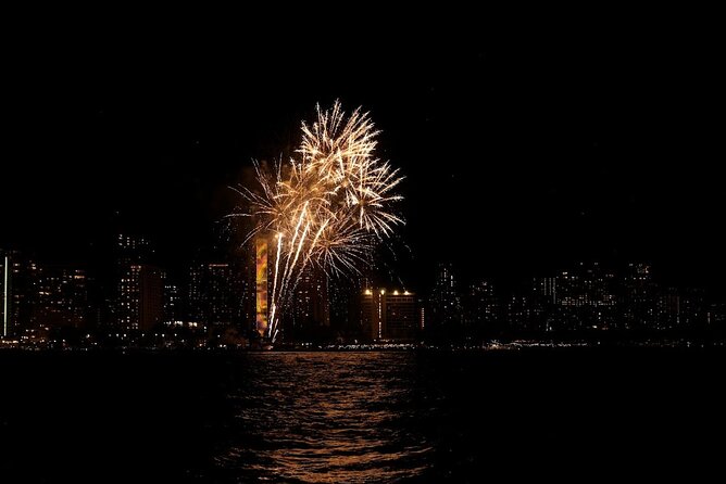 Waikiki Friday Fireworks Boat Cruise from Oahu - Meeting at Ala Moana: Where the Cruise Starts and How to Time It Right