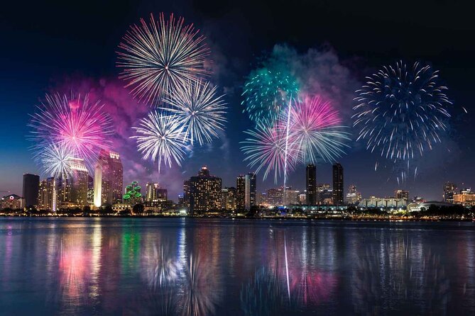 Waikiki Friday Fireworks Cruise Including Transportation - The two-hour plan: Diamond Head views and a waterfront dinner mood