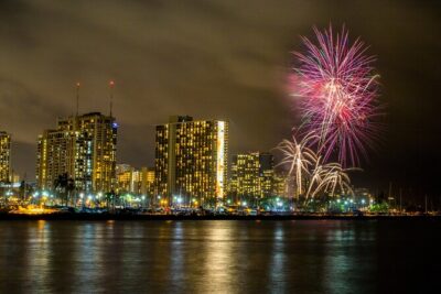 Waikiki: Friday Night Fireworks Catamaran Cruise - Ala Wai Yacht Harbor and the Diamond Head Cruise Segment