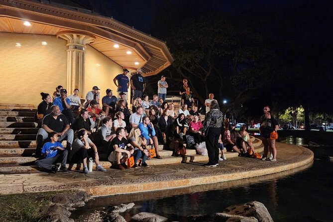 Waikiki Night Marchers Ghost Tour - Lopaka Kapanui and the art of staying engaged