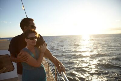 Waikiki Sunset Cocktail Cruise - Hilton Hawaiian Village - What you’ll see at each stop: Diamond Head to Queen’s Beach