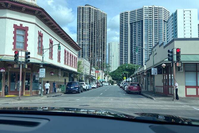 We Go Eat: Secret Aloha Bites Tour - Dietary reality check: vegan options can be limited